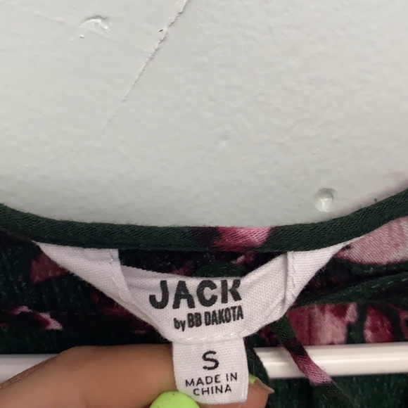 Jack by BB Dakota Long Sleeve Top - Picture 5 of 6